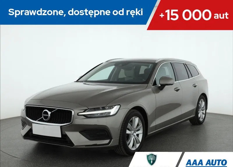 samochody osobowe Volvo V60 cena 84000 przebieg: 190117, rok produkcji 2018 z Michałowo